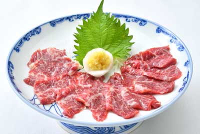 霜降り馬肉刺し